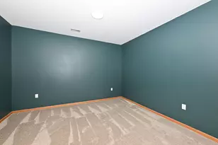 W241N2533 E Parkway Meadows Circle, Pewaukee, WI 53072 - Photo 6