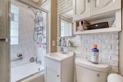 206 N 68th St, Milwaukee, WI 53213 - Photo 12