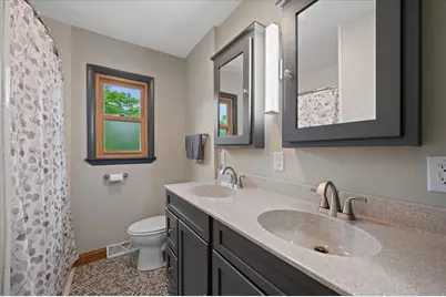 353  Tower Ct, Pewaukee, WI 53072 - Photo 14