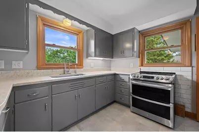 353  Tower Ct, Pewaukee, WI 53072 - Photo 12