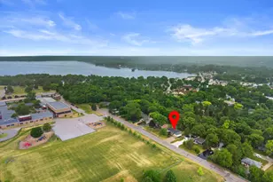353 Tower Ct, Pewaukee, WI 53072 - Photo 1
