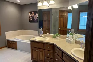 2517 Fox River Cir, Waukesha, WI 53189 - Photo 24