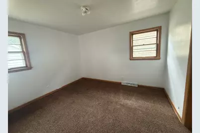 4683 N 68th St, Milwaukee, WI 53218 - Photo 8