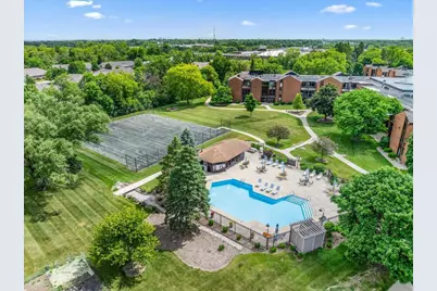 6100 W Stonehedge Dr #323, Greenfield, WI 53220 - Photo 30