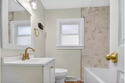 3012  Dwight St, Racine, WI 53403 - Photo 8