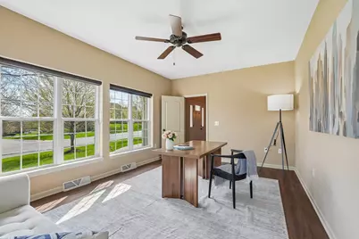 N55W20970  Carters Crossing Cir, Menomonee Falls, WI 53051 - Photo 18