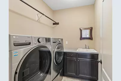 N55W20970  Carters Crossing Cir, Menomonee Falls, WI 53051 - Photo 56