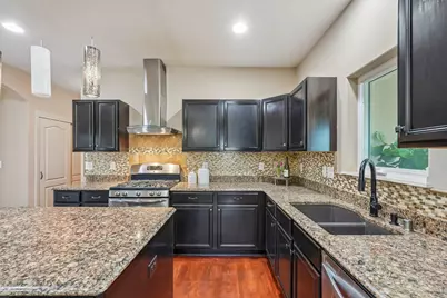 N55W20970  Carters Crossing Cir, Menomonee Falls, WI 53051 - Photo 2