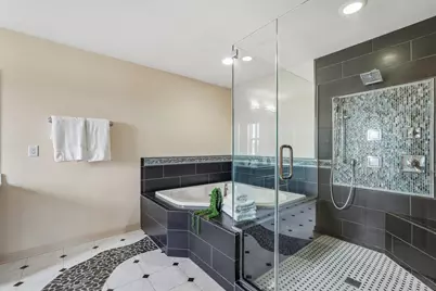 N55W20970  Carters Crossing Cir, Menomonee Falls, WI 53051 - Photo 24