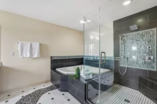 N55W20970 Carters Crossing Cir, Menomonee Falls, WI 53051 - Photo 24