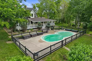 3609 Waterbury Ln, Racine, WI 53403 - Photo 10