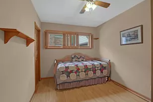 2216 Cleveland Ave, Sheboygan, WI 53081 - Photo 16