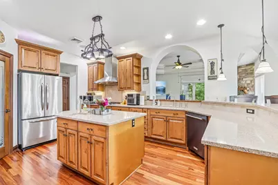 1611  51st St, Racine, WI 53108 - Photo 8