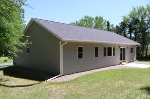 11893 Pine St, Trempealeau, WI 54661 - Photo 24