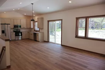 11893  Pine St, Trempealeau, WI 54661 - Photo 6