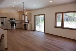 11893 Pine St, Trempealeau, WI 54661 - Photo 6