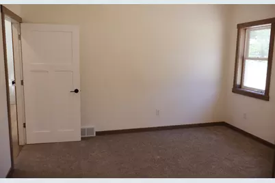 11893  Pine St, Trempealeau, WI 54661 - Photo 12