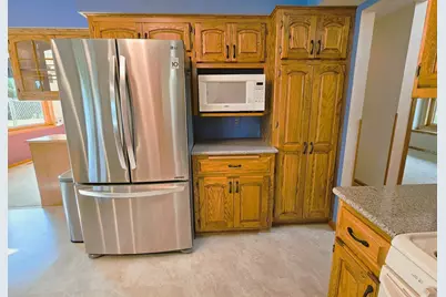 W291S6773  East Woods Ct, Mukwonago, WI 53149 - Photo 32
