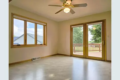 W291S6773  East Woods Ct, Mukwonago, WI 53149 - Photo 22