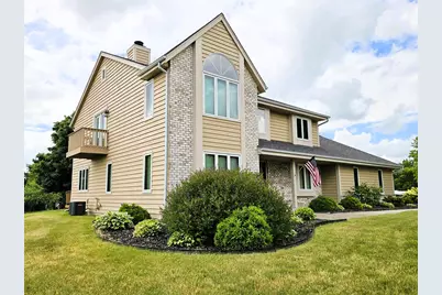 W291S6773  East Woods Ct, Mukwonago, WI 53149 - Photo 2