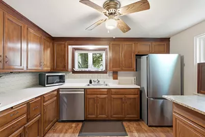 5594  Arrowwood St, Greendale, WI 53219 - Photo 8