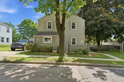 5594  Arrowwood St, Greendale, WI 53219 - Photo 2