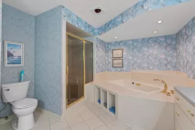 409  Vernon Ave, Thiensville, WI 53092 - Photo 20