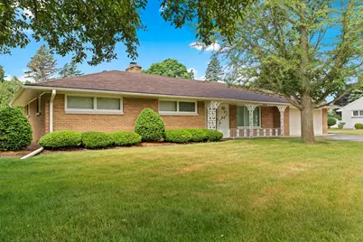 409  Vernon Ave, Thiensville, WI 53092 - Photo 40