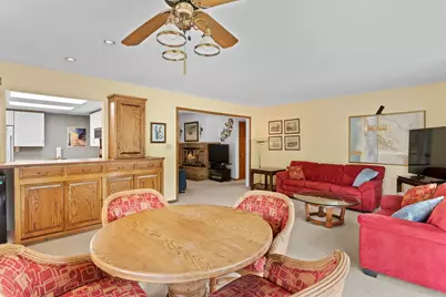 409  Vernon Ave, Thiensville, WI 53092 - Photo 12