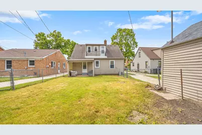 1340  North Ave, Sheboygan, WI 53083 - Photo 4