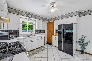N1359 Moss Dr, Bloomfield, WI 53128 - Photo 6