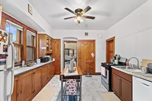 226 E Smith St, Milwaukee, WI 53207 - Photo 18