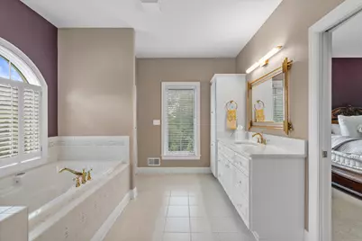 1308  Robin Ln, Racine, WI 53402 - Photo 40