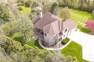 10935 N Oriole Ln, Mequon, WI 53092 - Photo 1
