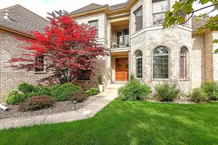 10935 N Oriole Ln, Mequon, WI 53092 - Photo 2