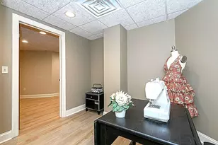 10935 N Oriole Ln, Mequon, WI 53092 - Photo 58