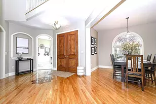 10935 N Oriole Ln, Mequon, WI 53092 - Photo 6