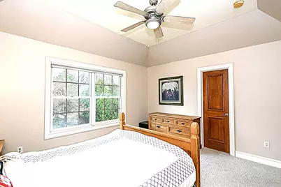 10935 N Oriole Ln, Mequon, WI 53092 - Photo 34