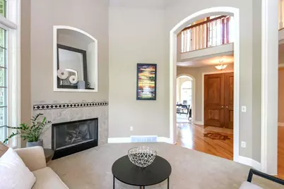 10935 N Oriole Ln, Mequon, WI 53092 - Photo 10