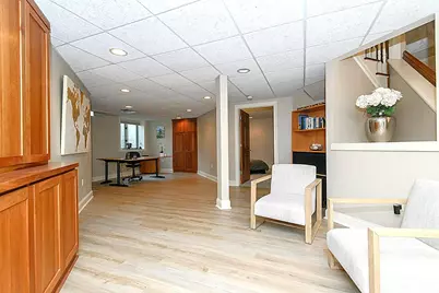 10935 N Oriole Ln, Mequon, WI 53092 - Photo 56
