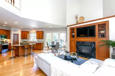 10935 N Oriole Ln, Mequon, WI 53092 - Photo 16