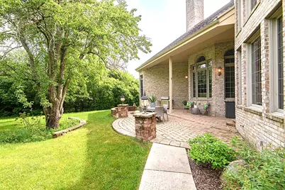 10935 N Oriole Ln, Mequon, WI 53092 - Photo 62