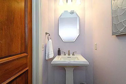 10935 N Oriole Ln, Mequon, WI 53092 - Photo 22