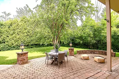10935 N Oriole Ln, Mequon, WI 53092 - Photo 60