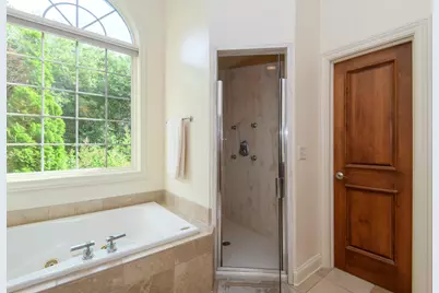10935 N Oriole Ln, Mequon, WI 53092 - Photo 34
