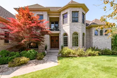 10935 N Oriole Ln, Mequon, WI 53092 - Photo 1