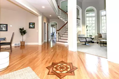 10935 N Oriole Ln, Mequon, WI 53092 - Photo 32