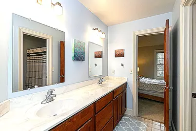 10935 N Oriole Ln, Mequon, WI 53092 - Photo 36