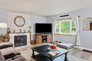 33834 Hillcrest Dr, Burlington, WI 53105 - Photo 6
