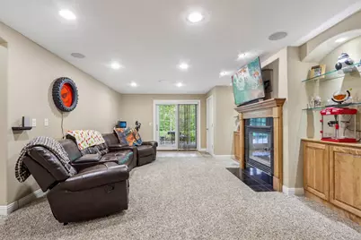 1299  Creekside Ln, Grafton, WI 53024 - Photo 38